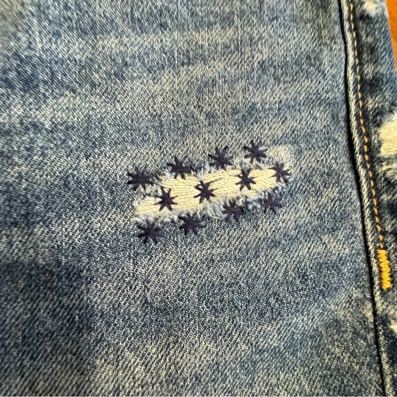 Old Navy OG Short Button Fly Hi Rise Patriotic Embellished Jean Shorts Size 10 - Picture 11 of 16